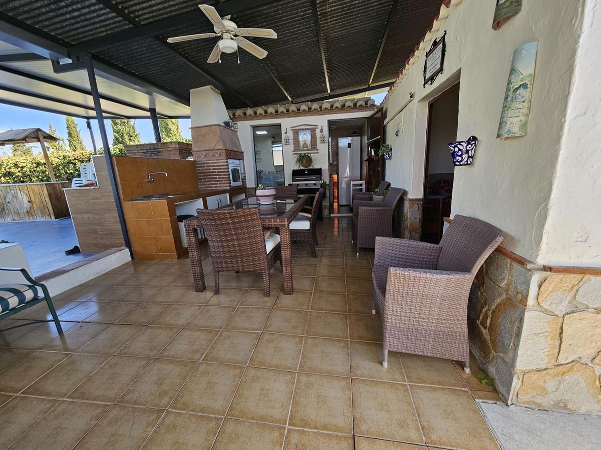 Villa for Sale in Coín