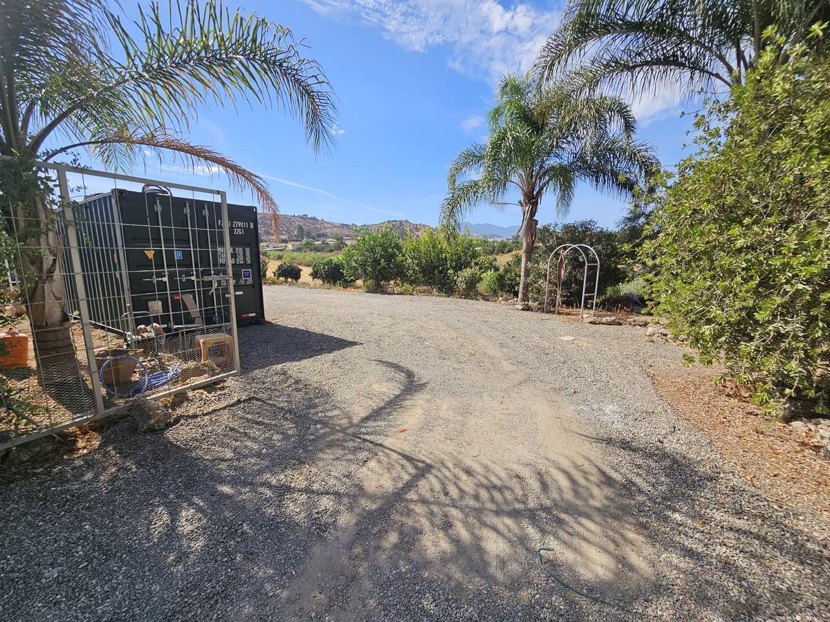 Villa for Sale in Coín