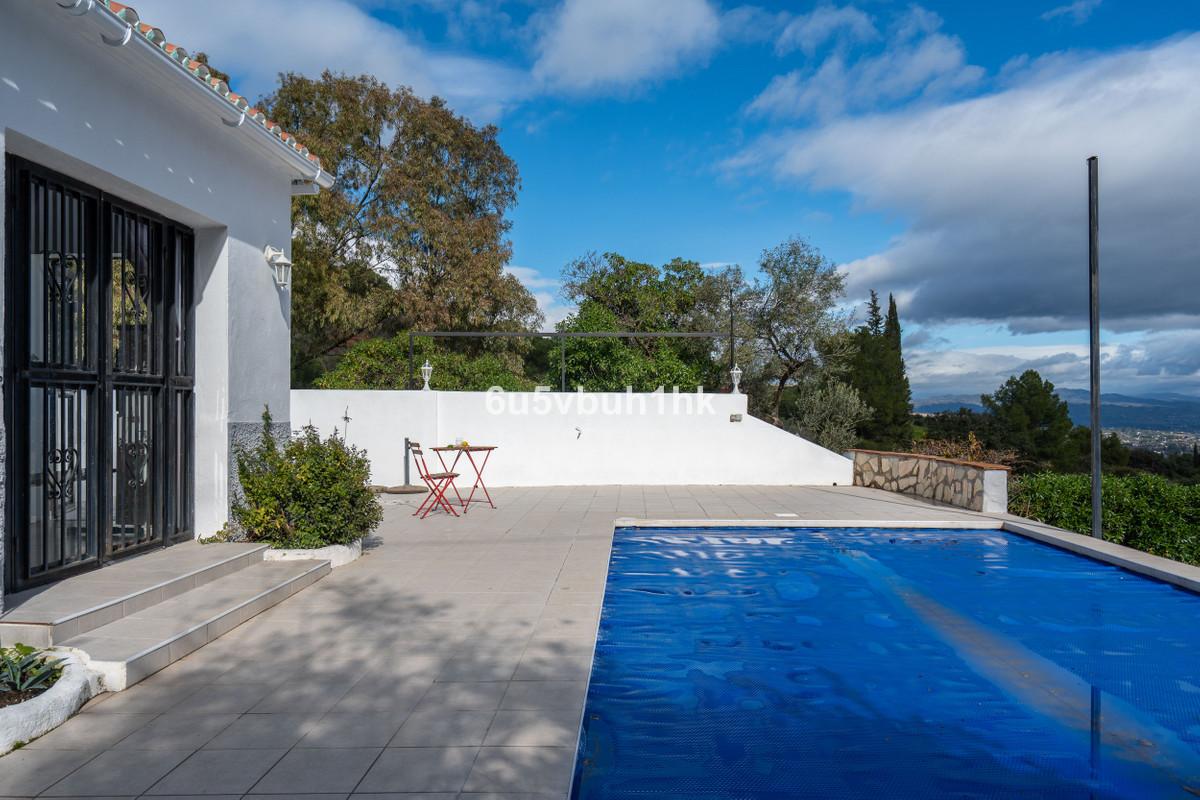 Villa for Sale in Alhaurín el Grande