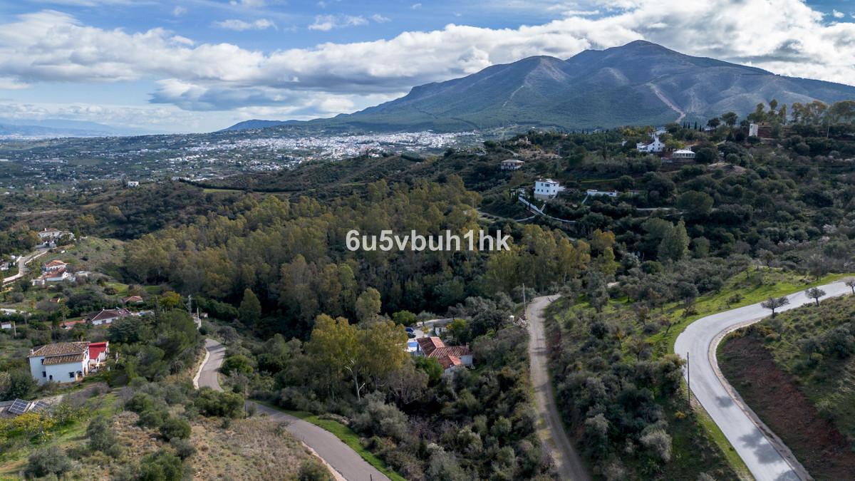Villa for Sale in Alhaurín el Grande