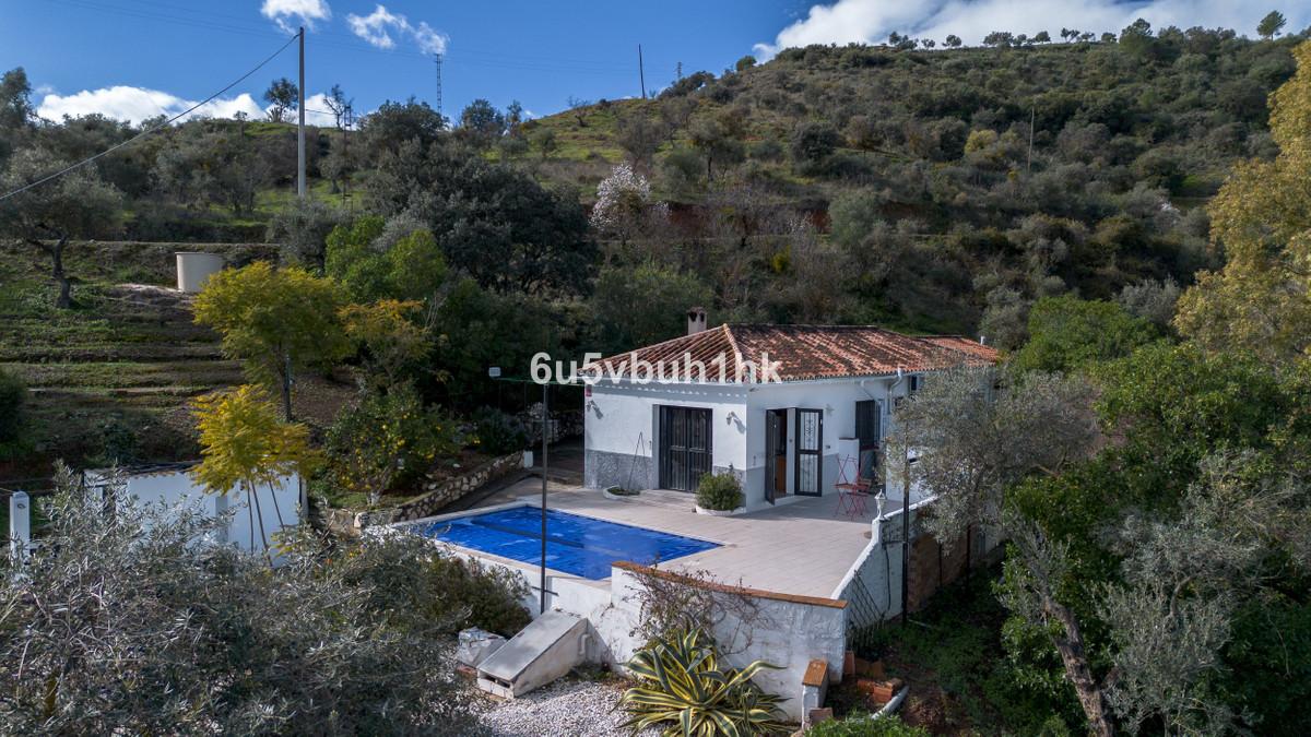 Villa for Sale in Alhaurín el Grande