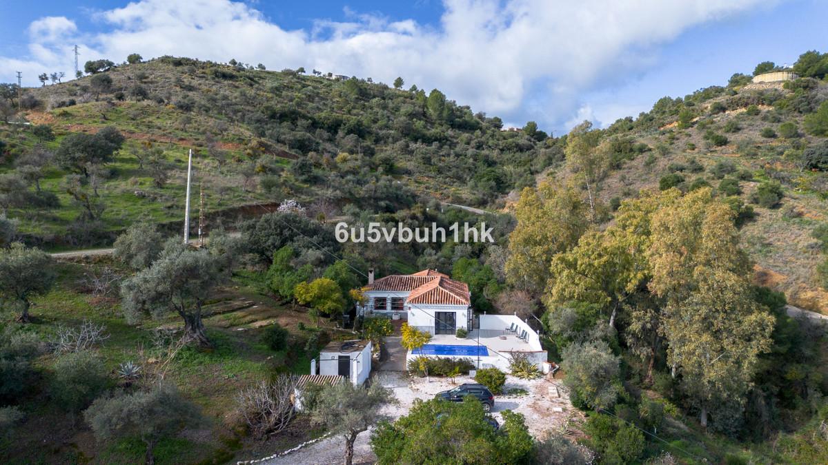 Villa for Sale in Alhaurín el Grande