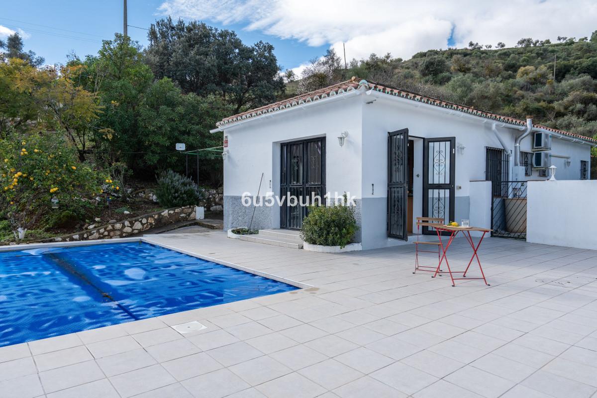 Villa for Sale in Alhaurín el Grande