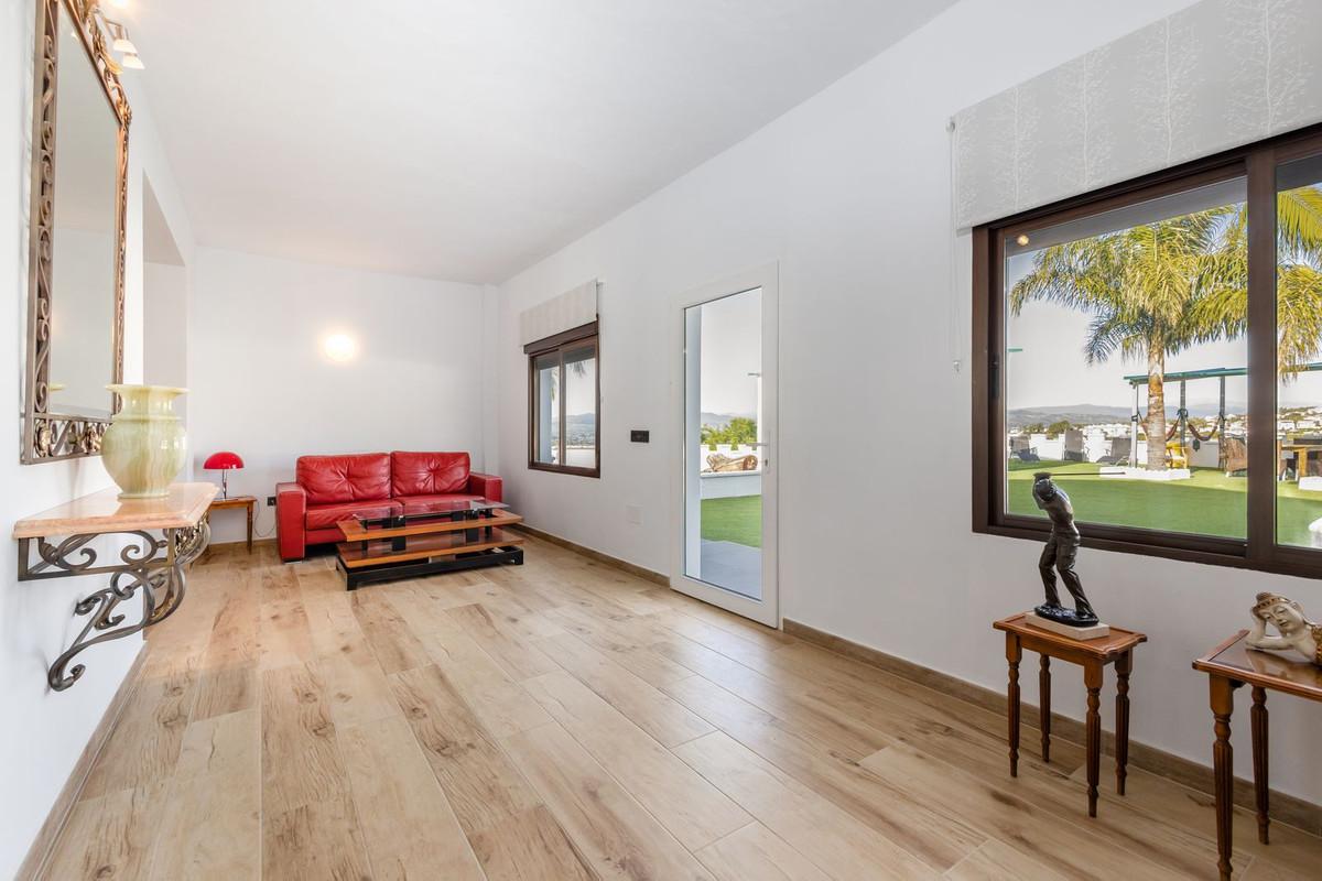 Villa for Sale in Alhaurín el Grande