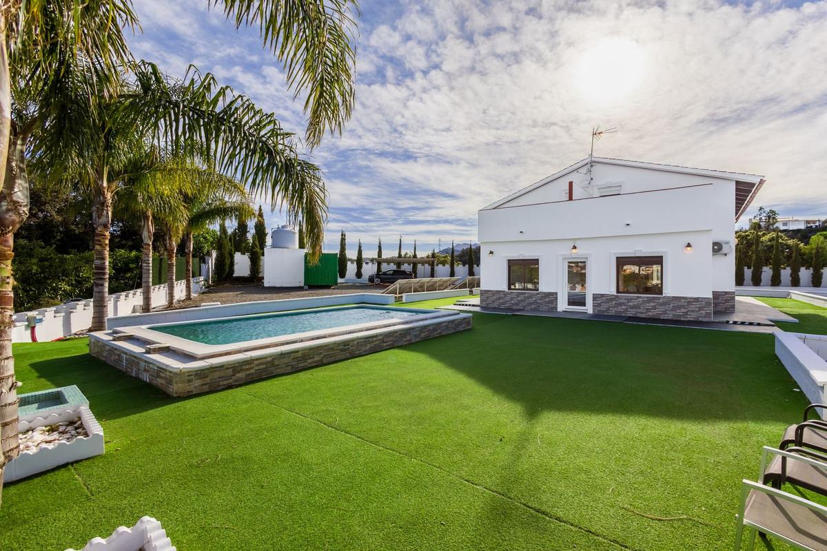 Villa for Sale in Alhaurín el Grande