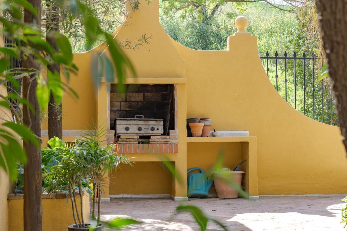 Villa for Sale in Coín