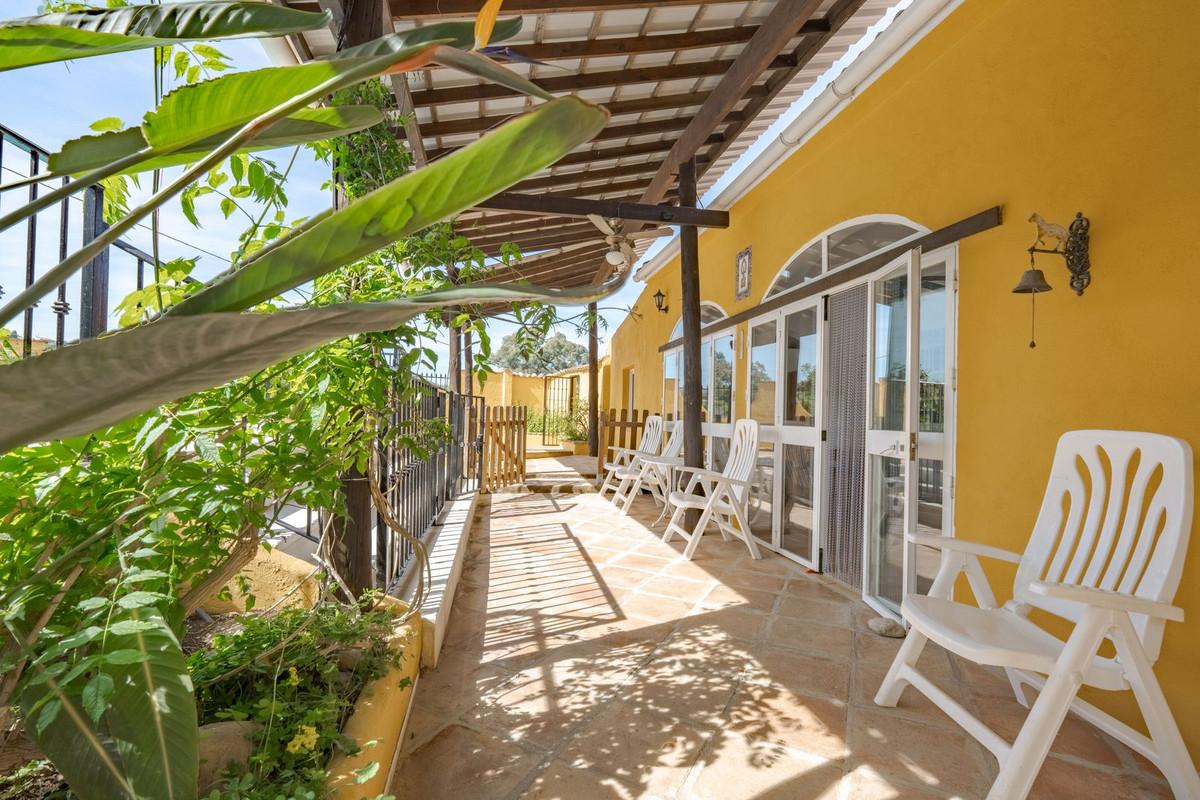 Villa for Sale in Coín