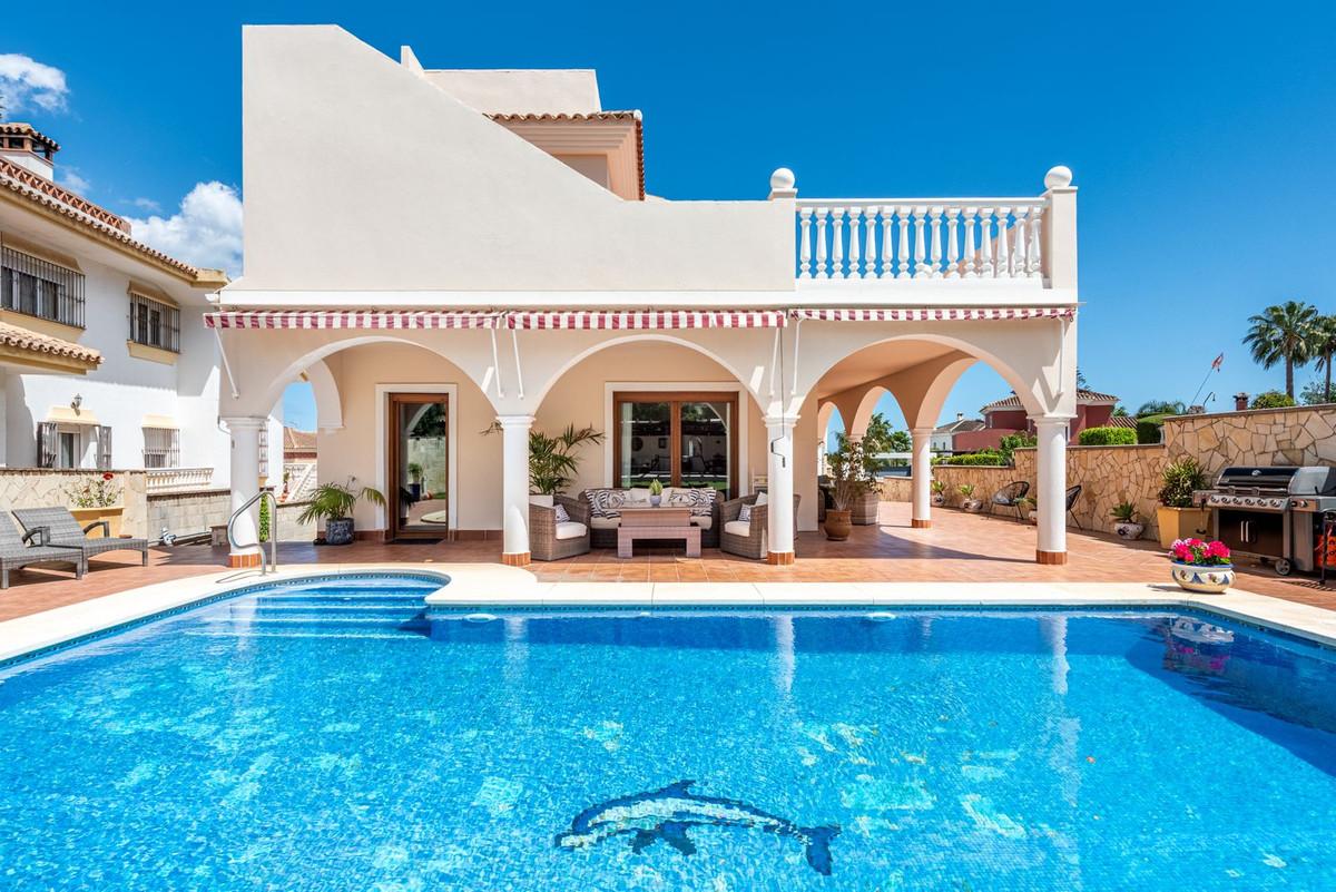 Villa en Venta en Mijas