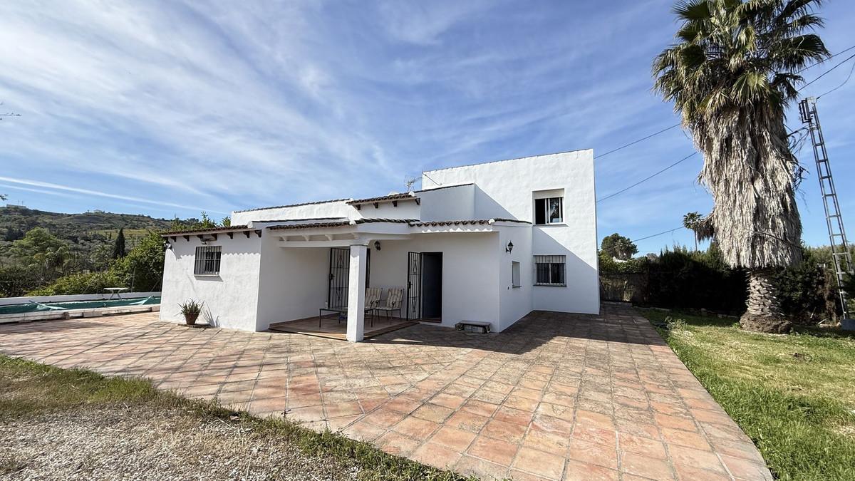 Apartment for Sale in Coín