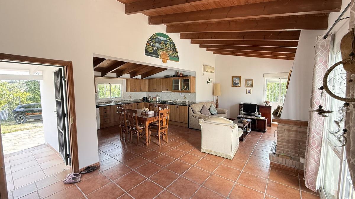 Apartment for Sale in Coín