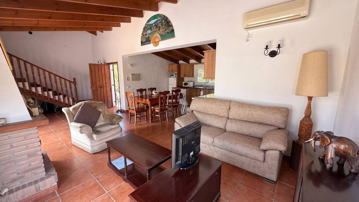 Apartment for Sale in Coín