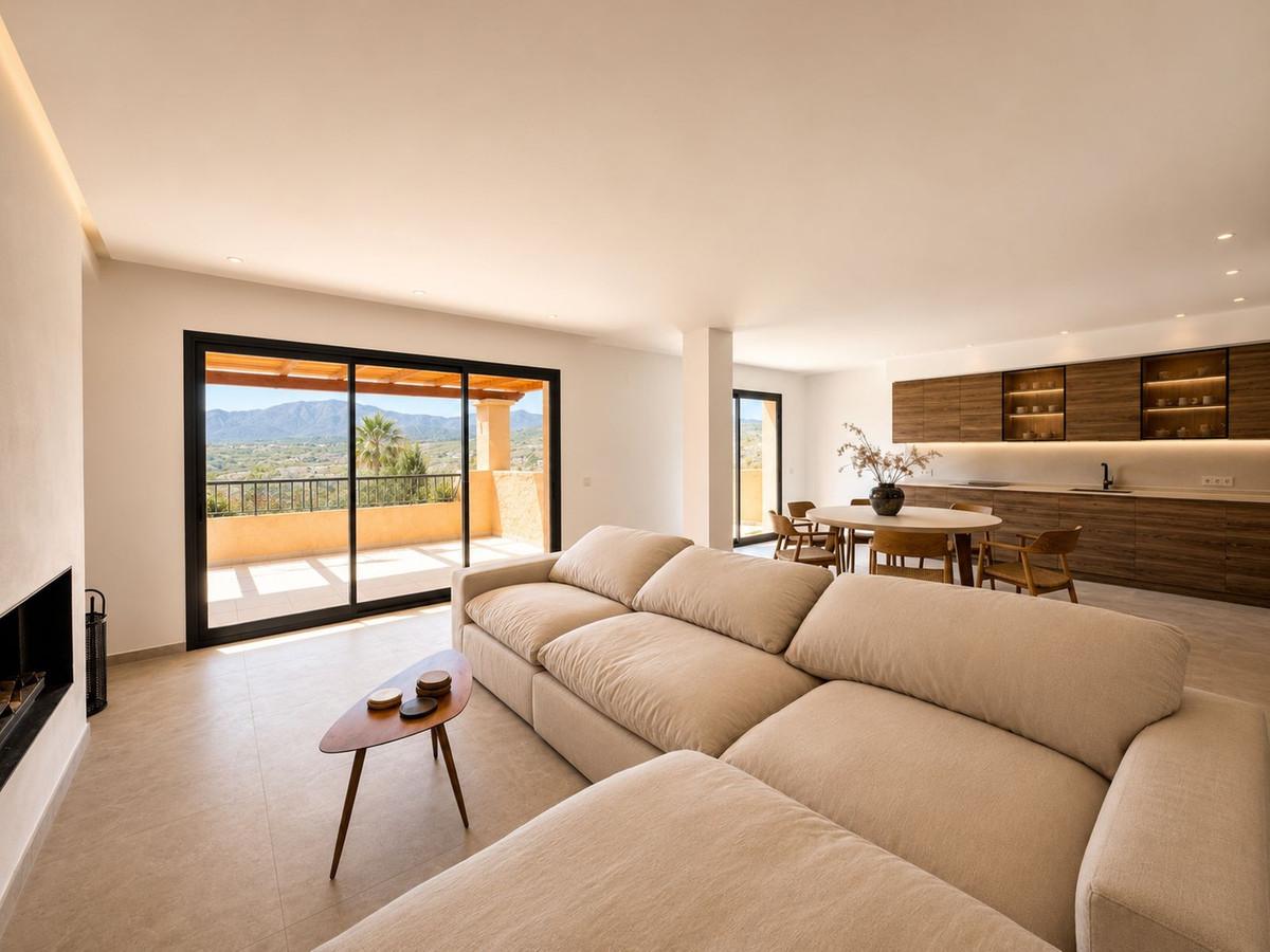 Penthouse for Sale in Benahavís