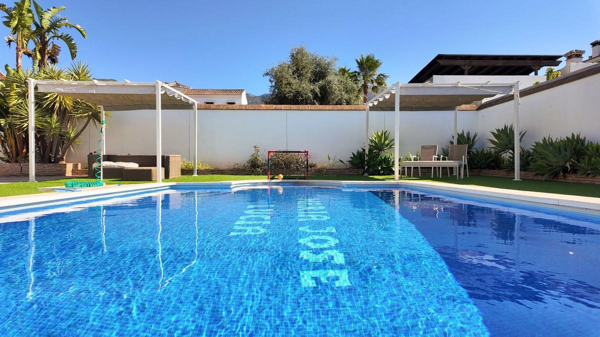 Villa en Venta en Alhaurín el Grande