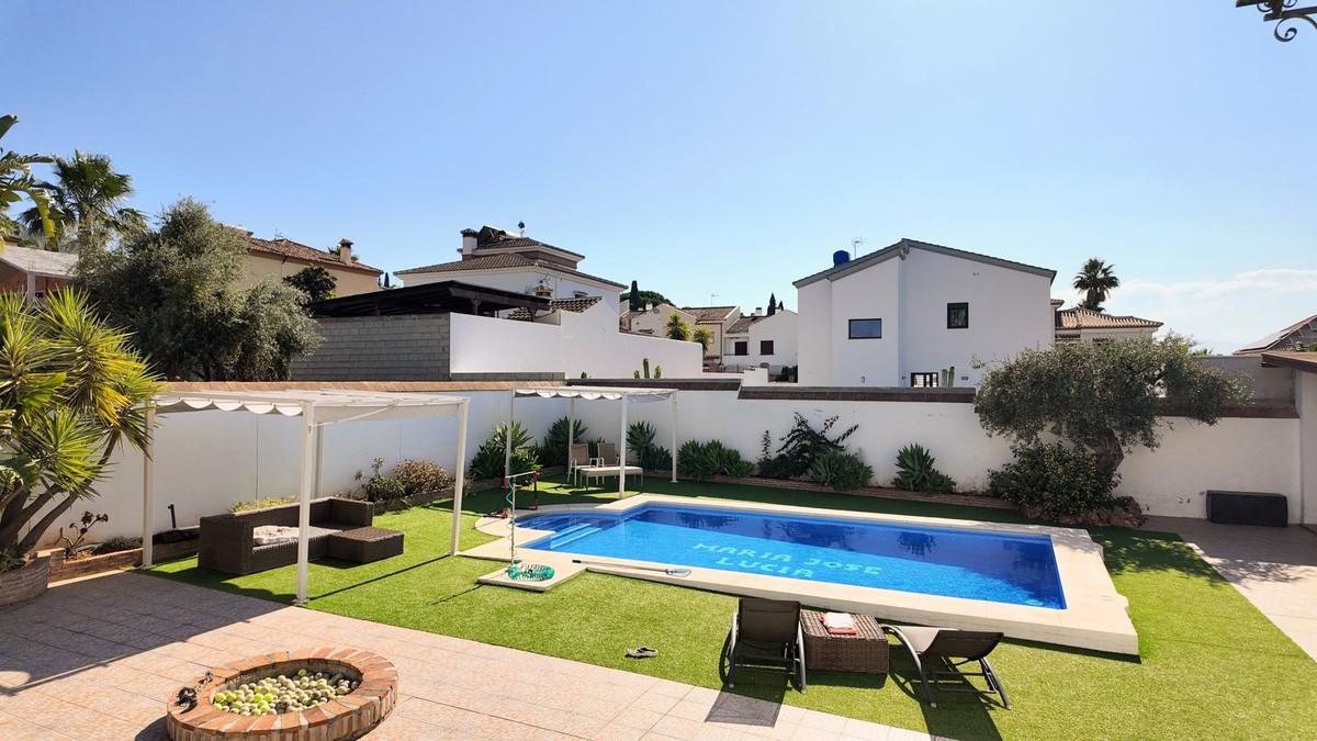Villa en Venta en Alhaurín el Grande