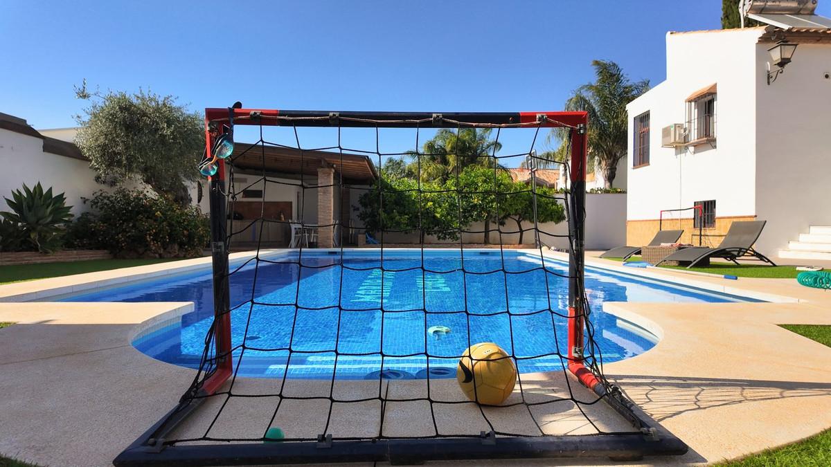 Villa en Venta en Alhaurín el Grande