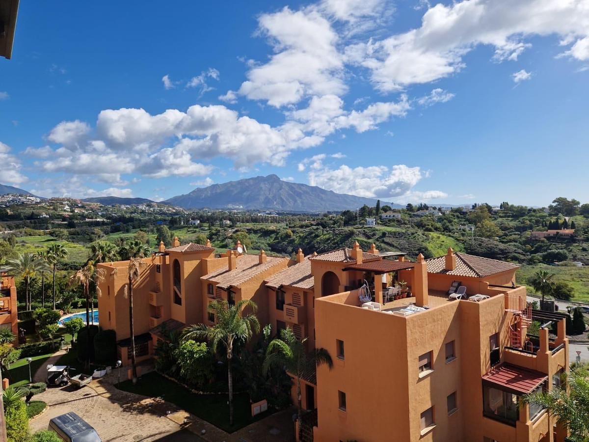 Apartment for Sale in Benahavís