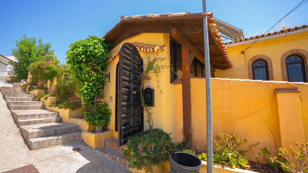Villa for Sale in Fuengirola