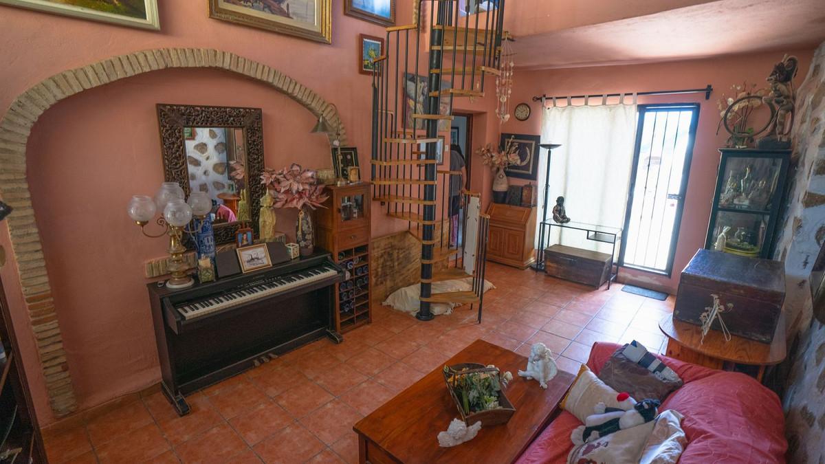 Villa for Sale in Fuengirola