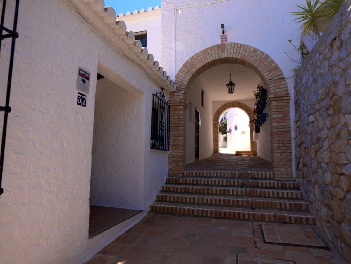 Villa for Sale in Fuengirola
