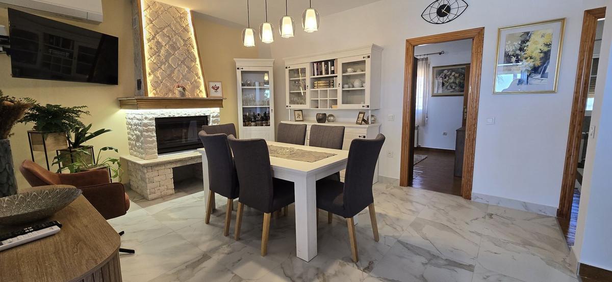 Apartment for Sale in Coín
