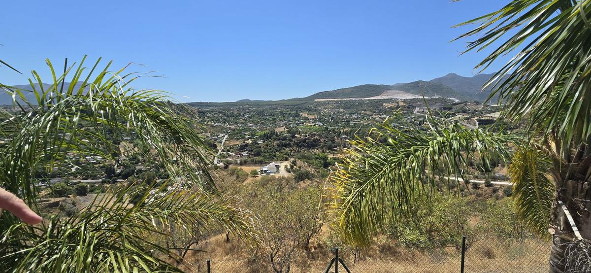 Apartment for Sale in Coín