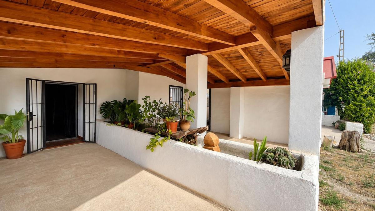 Apartment for Sale in Coín