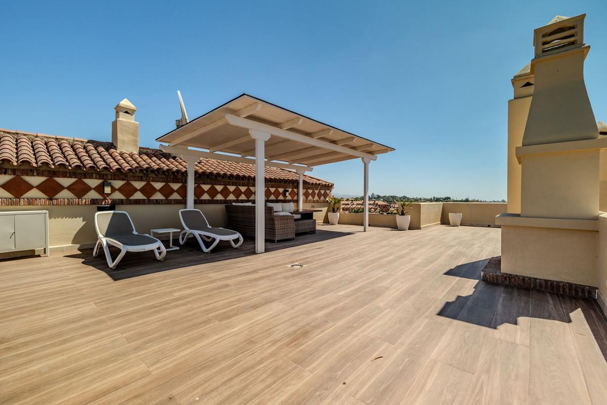 Penthouse for Sale in Benahavís