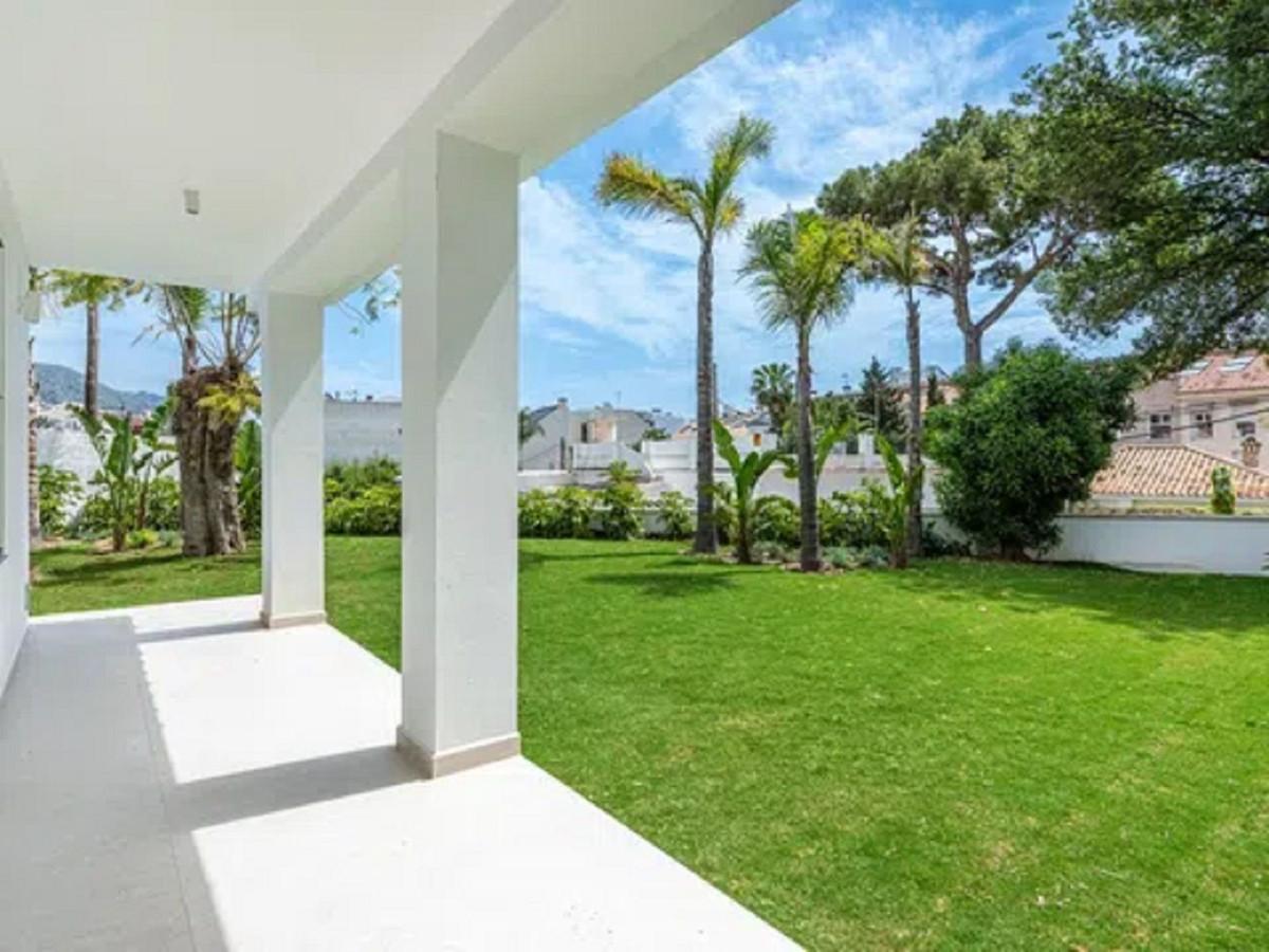 Villa for Sale in Fuengirola