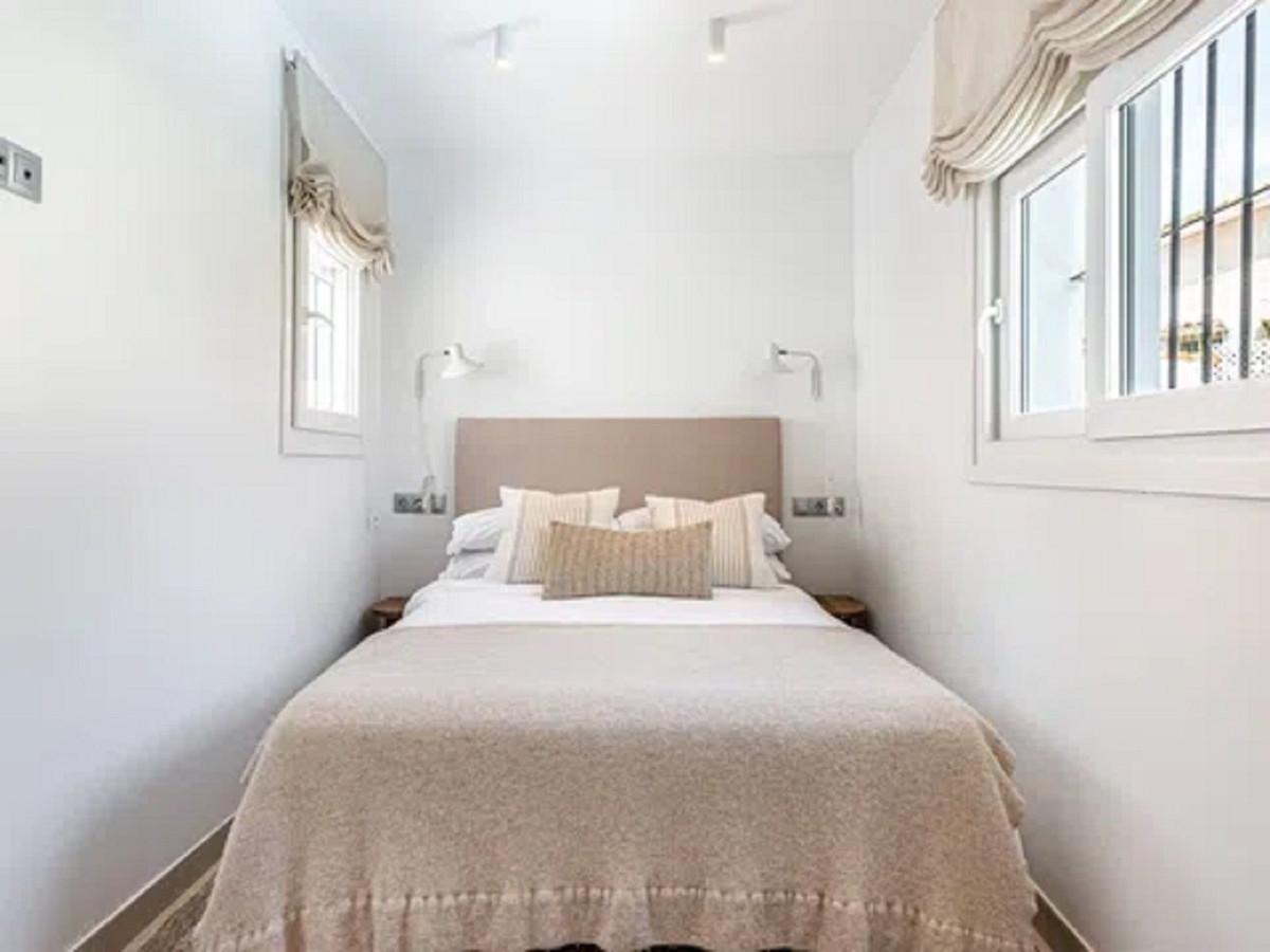 Villa for Sale in Fuengirola