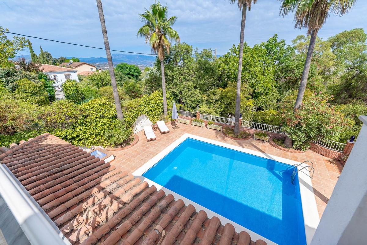 Villa for Sale in Alhaurín el Grande