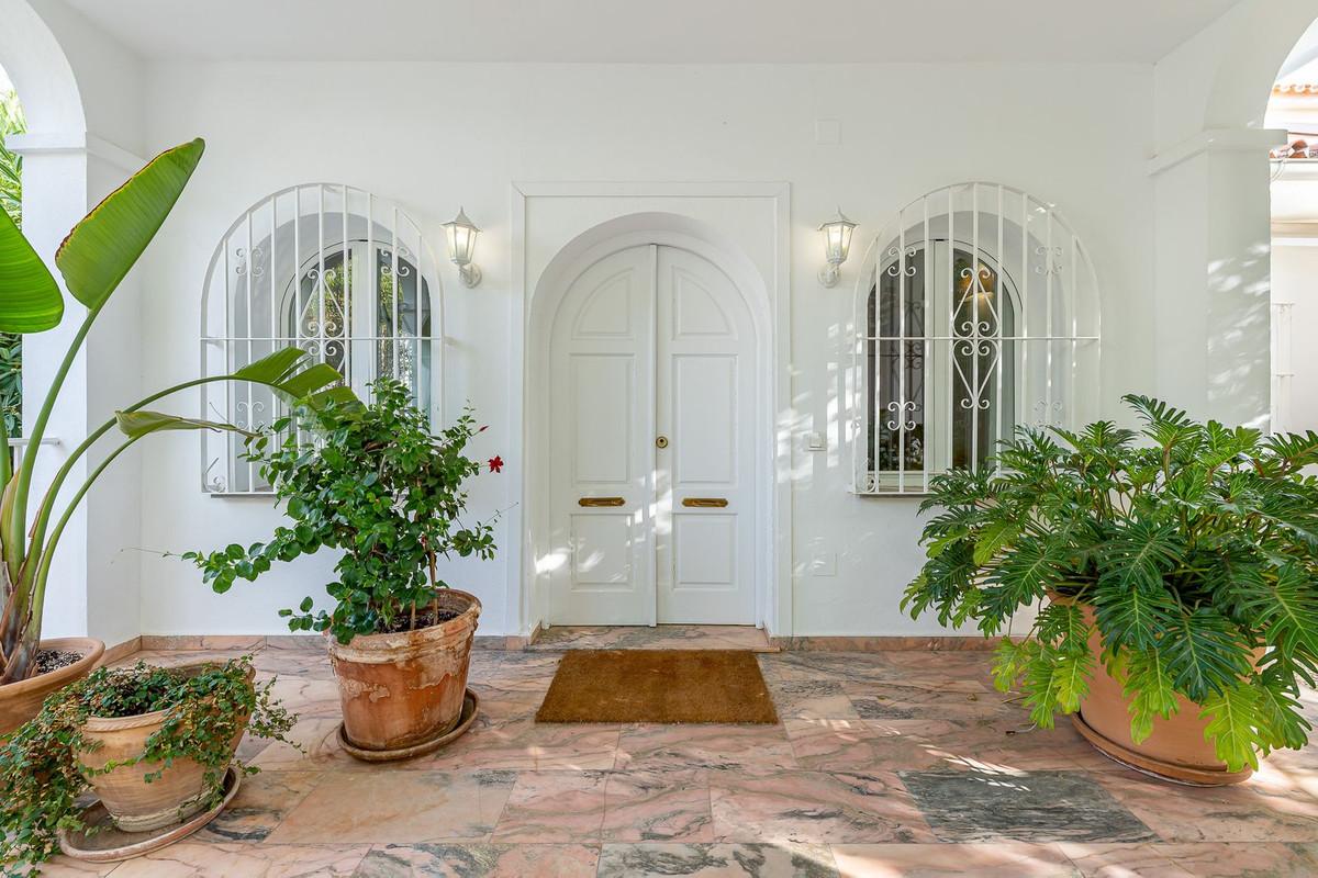 Villa for Sale in Alhaurín el Grande