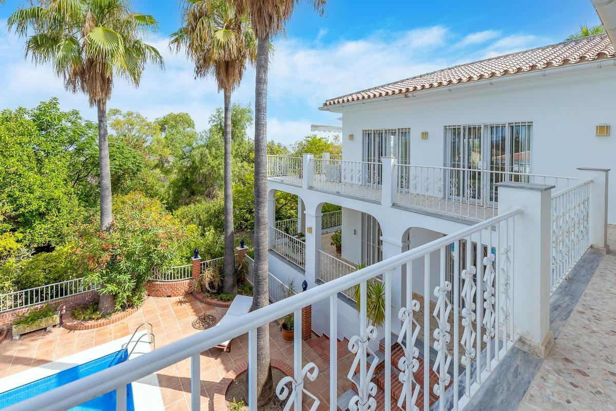 Villa for Sale in Alhaurín el Grande