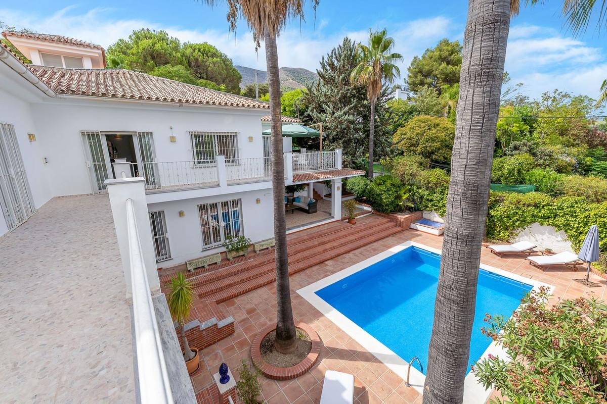 Villa for Sale in Alhaurín el Grande