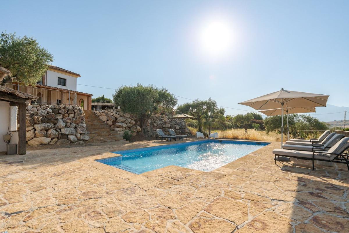 Villa for Sale in Coín
