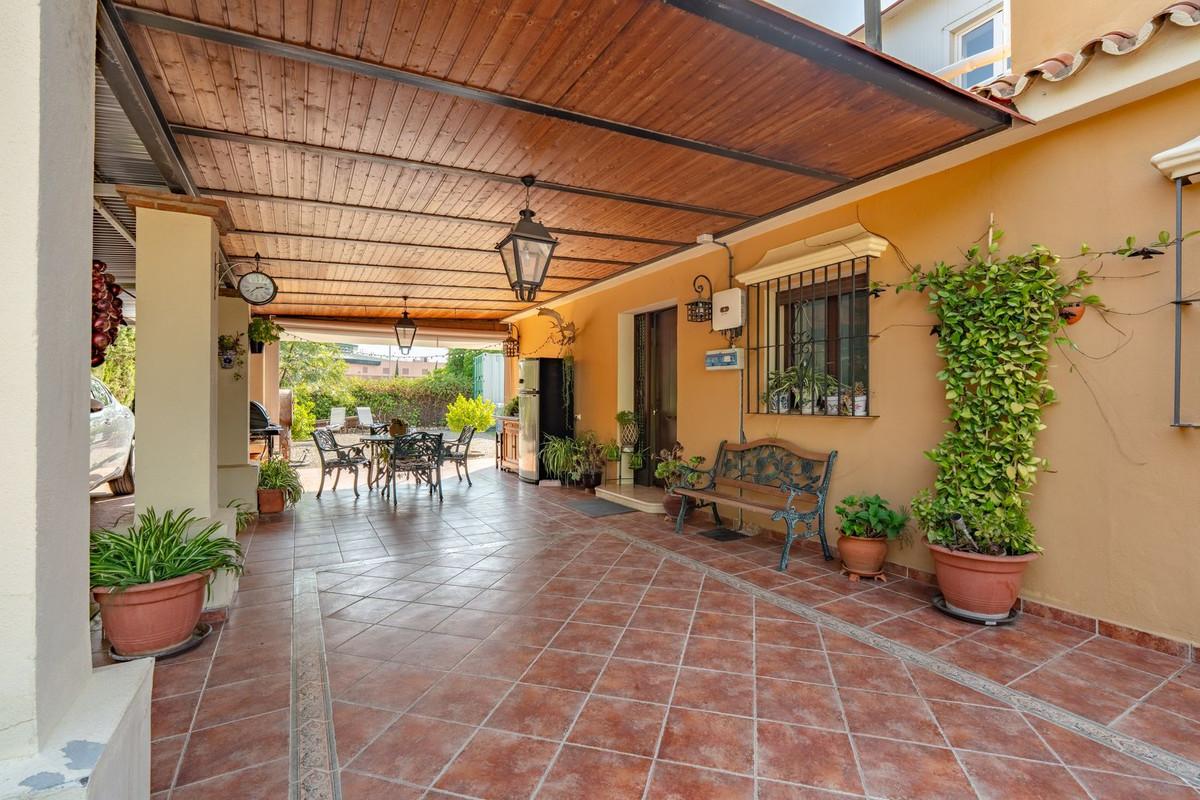 Villa for Sale in Coín