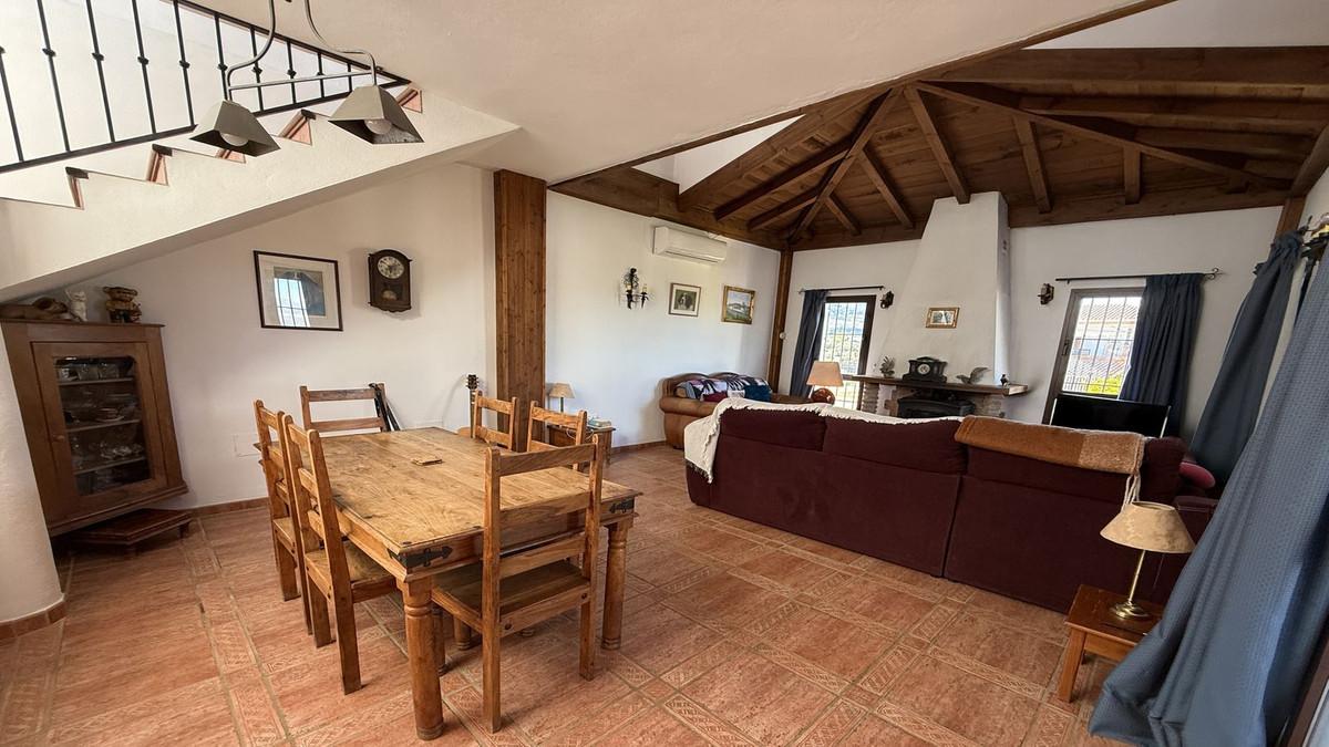 Villa for Sale in Alhaurín el Grande