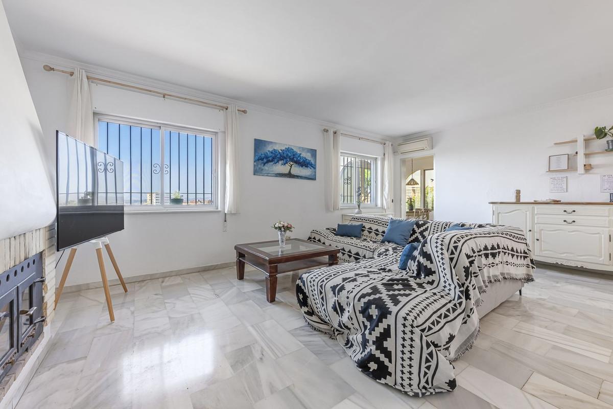 Villa for Sale in Fuengirola