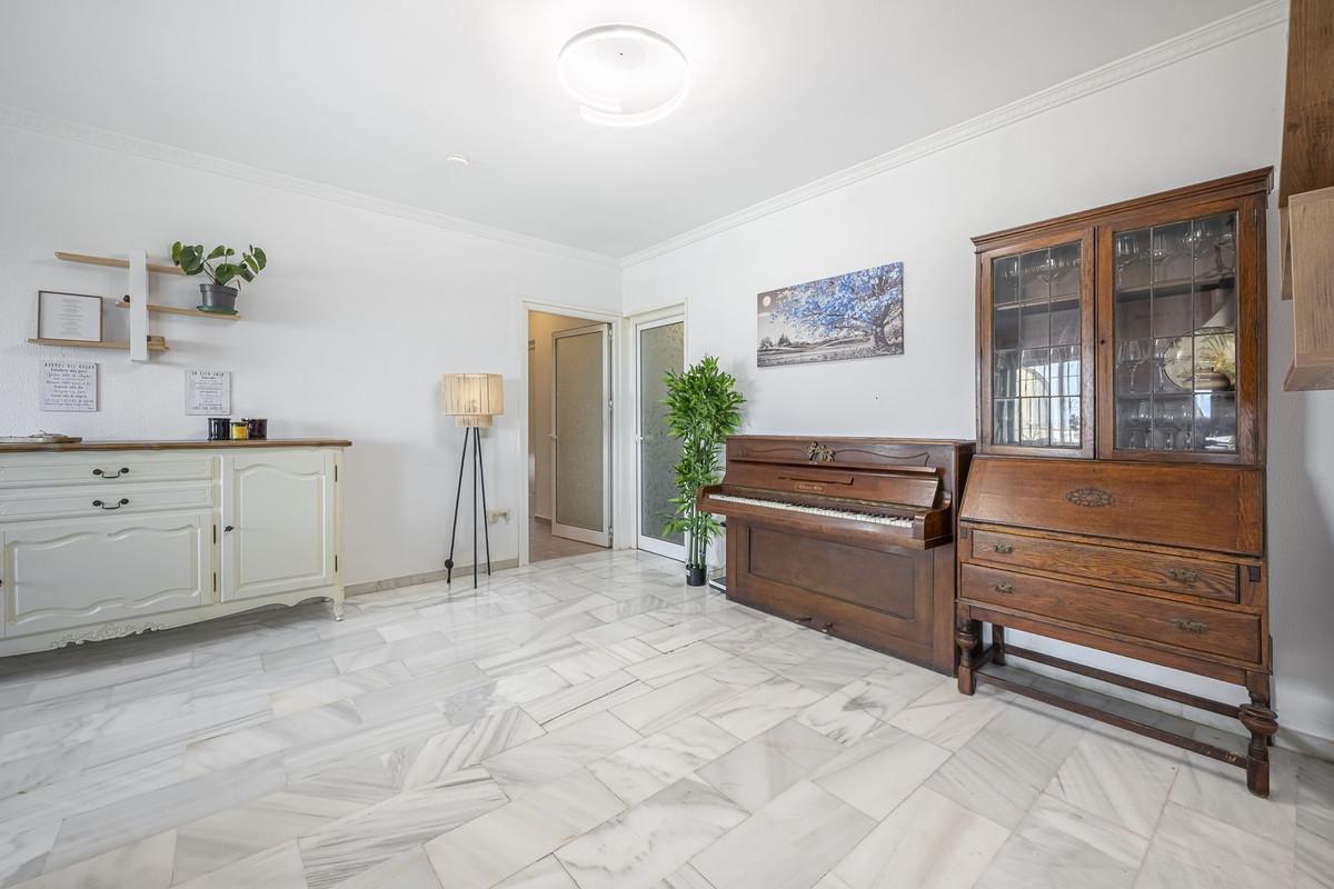 Villa for Sale in Fuengirola