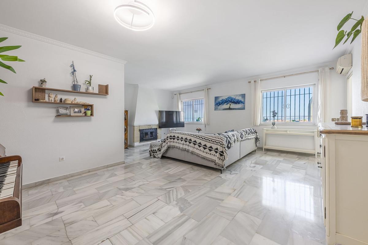 Villa for Sale in Fuengirola