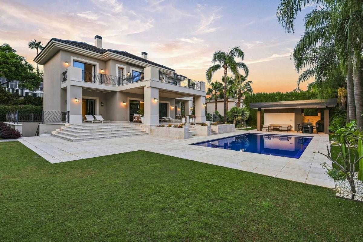 Villa for Sale in Benahavís