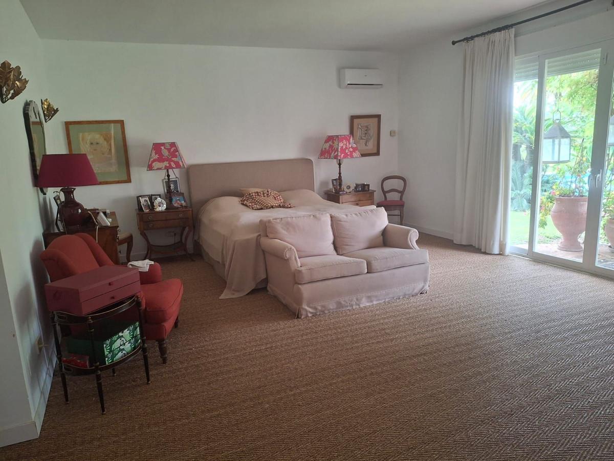 Villa for Sale in Benahavís