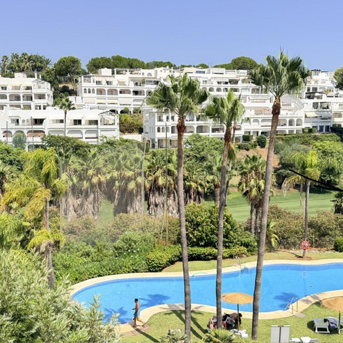 Penthouse for Sale in Benahavís