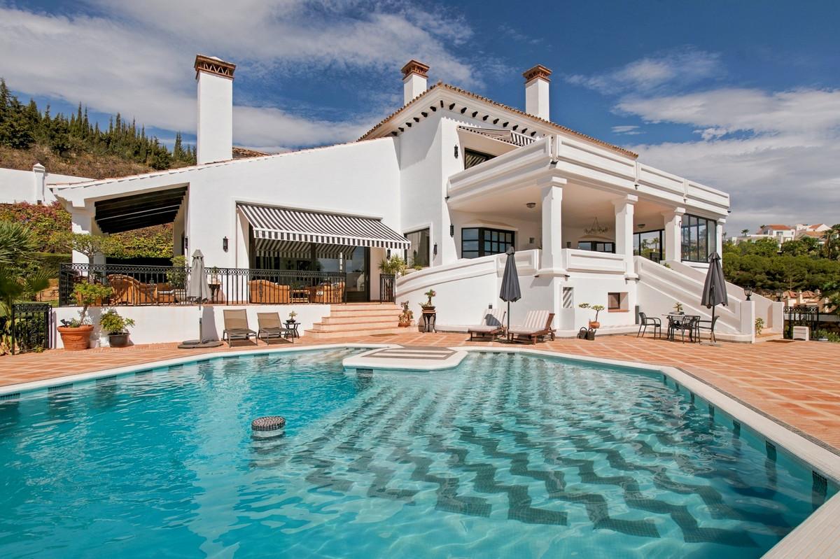 Villa for Sale in Benahavís