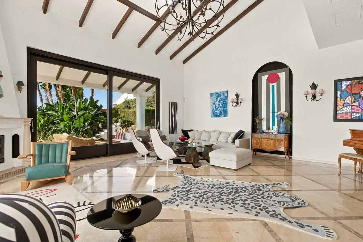 Villa for Sale in Benahavís