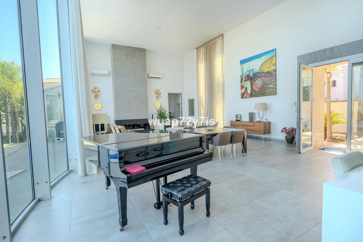Villa for Sale in Benahavís
