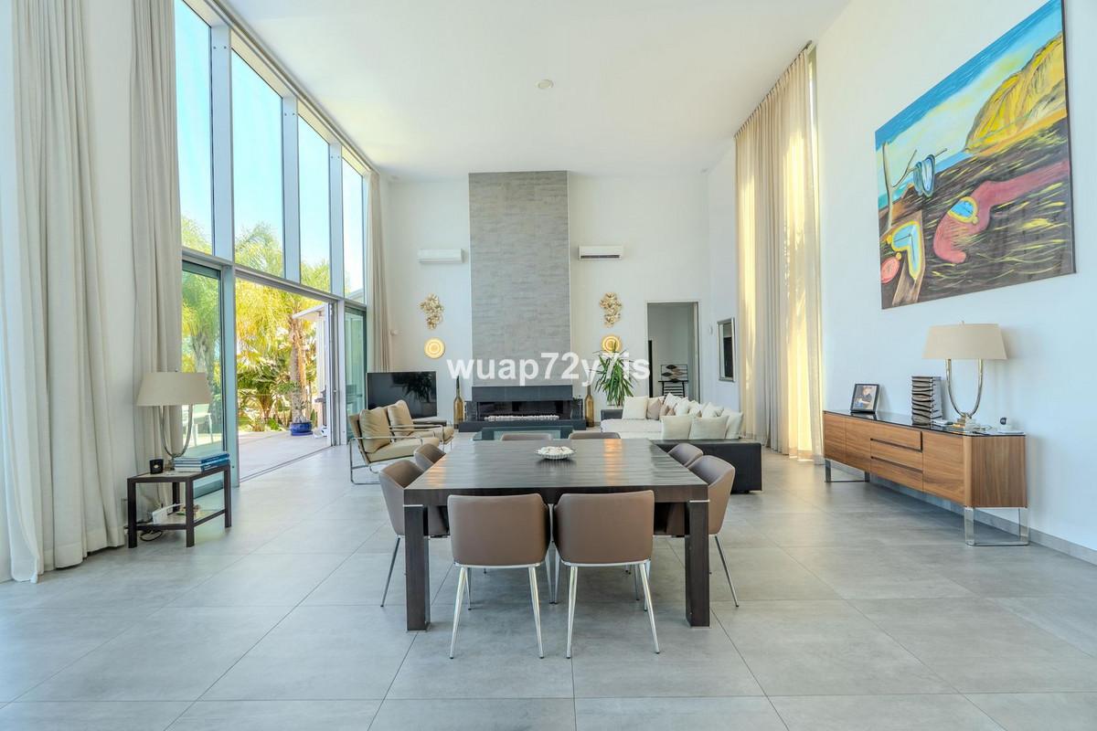 Villa for Sale in Benahavís