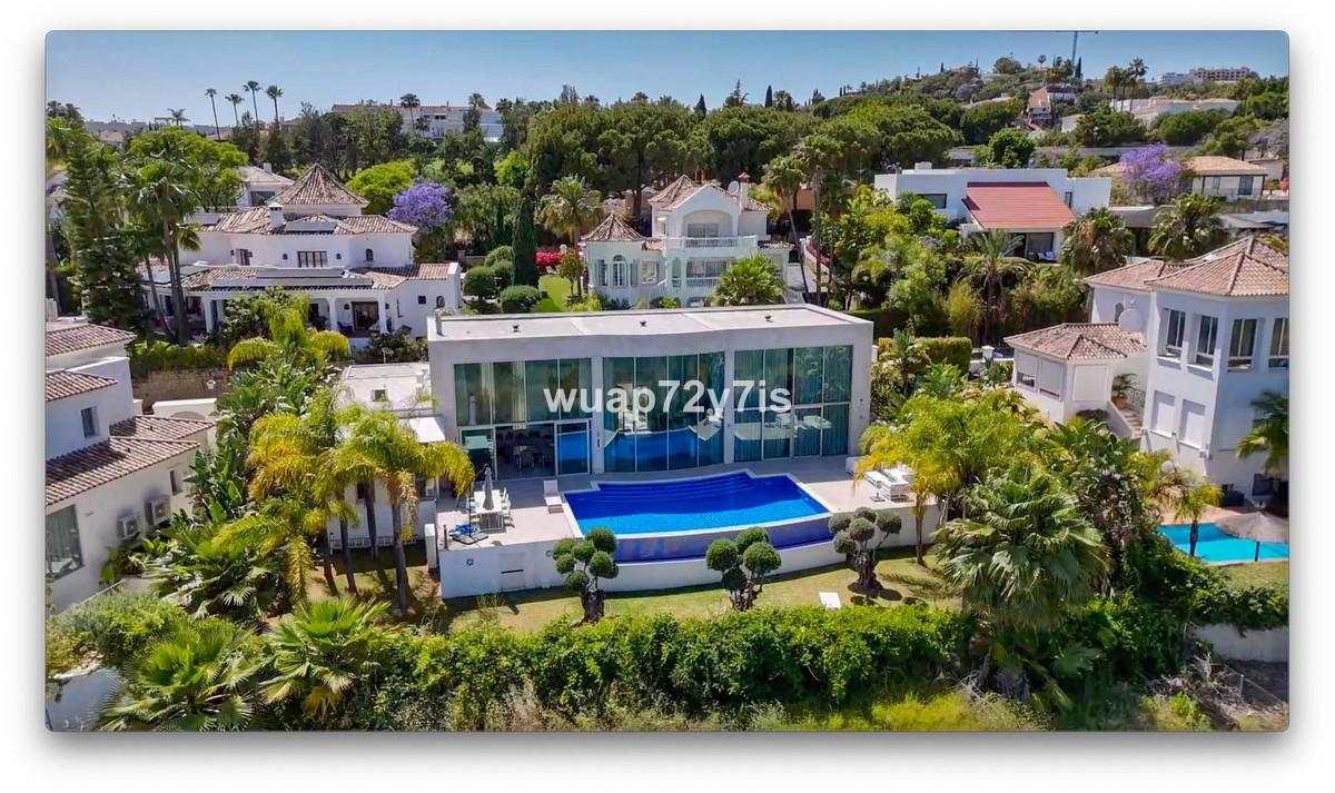 Villa for Sale in Benahavís