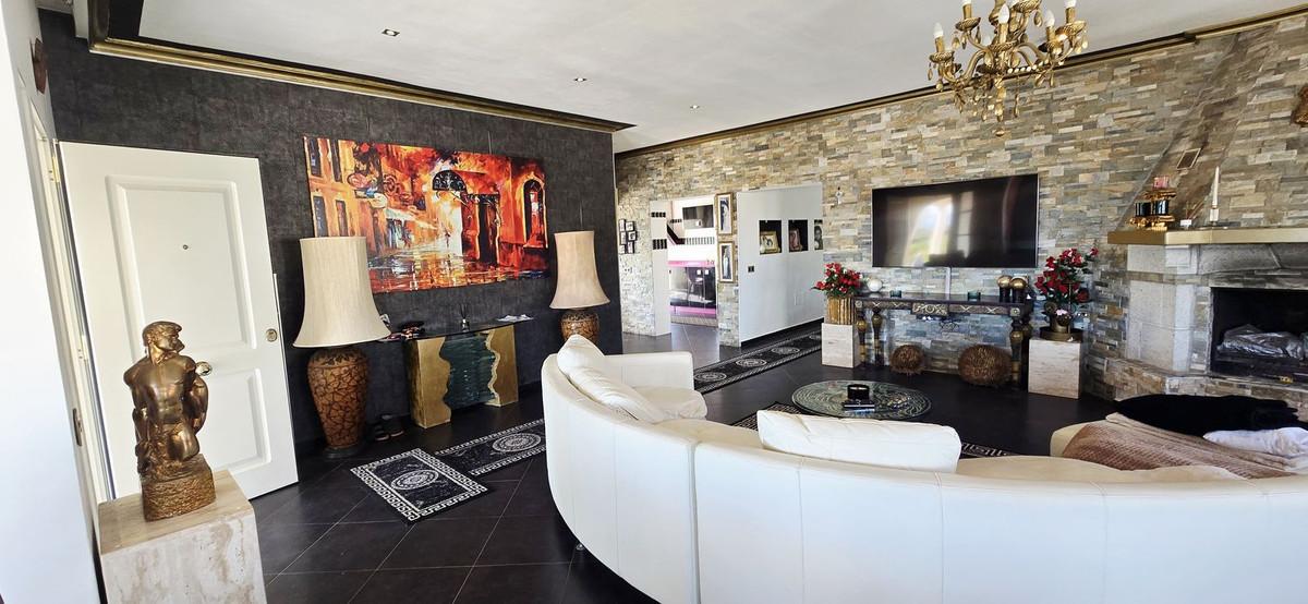 Villa for Sale in Mijas