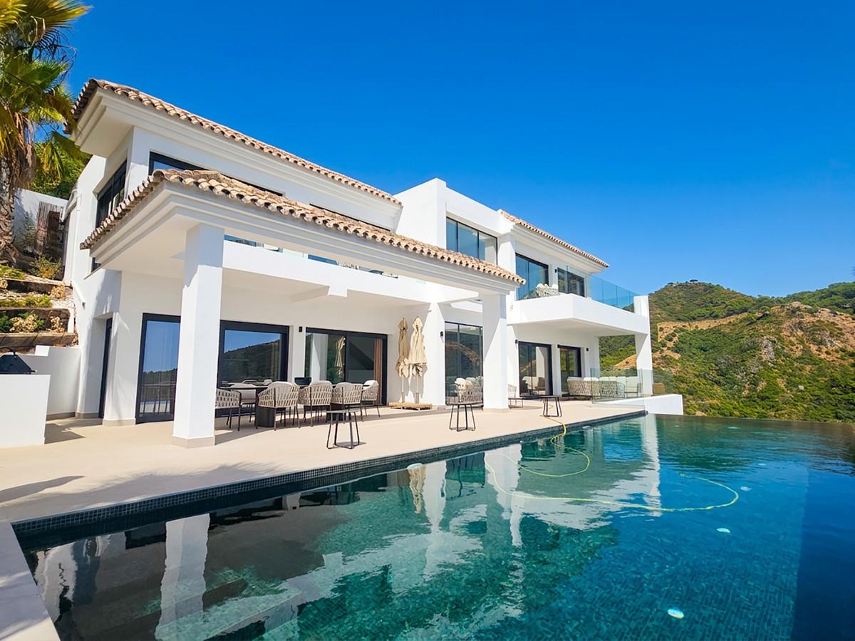 Villa for Sale in Benahavís