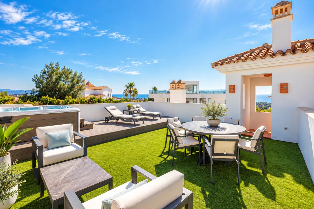 Penthouse for Sale in Benahavís